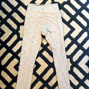 Lululemon Wunder Under wee are from space